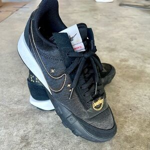 Nike Waffle Racer 2X 'Fortune Telling' excellent size 9 sneakers